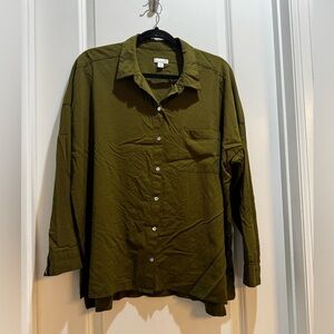 J Jill Green Button Down Shirt Long Sleeve Armpit To Armpit 28” Length 29” Lar